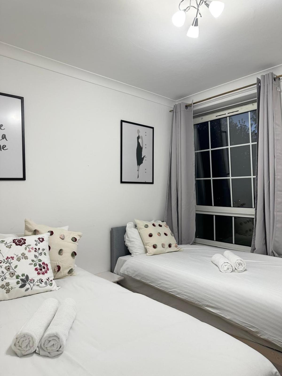 Budget Grey House Londres Exterior foto